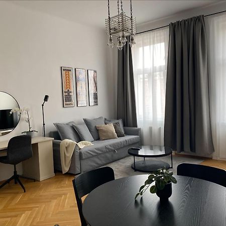Cosy Apartment In Mariahilf Close To Citycenter Vienna Luaran gambar